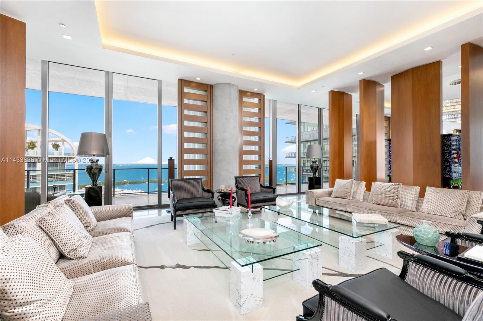 DINNER KEY - Residential