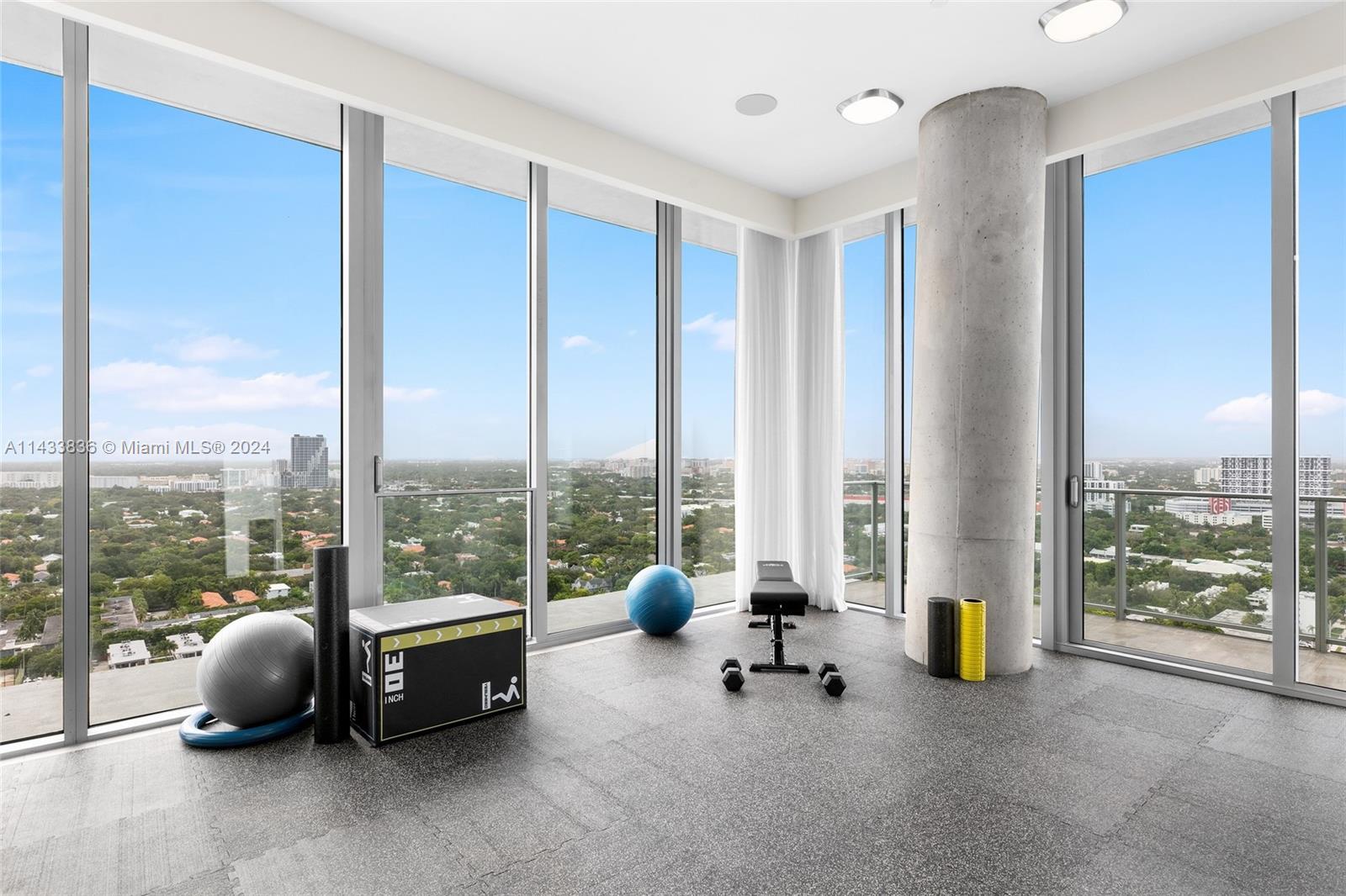 DINNER KEY - Residential