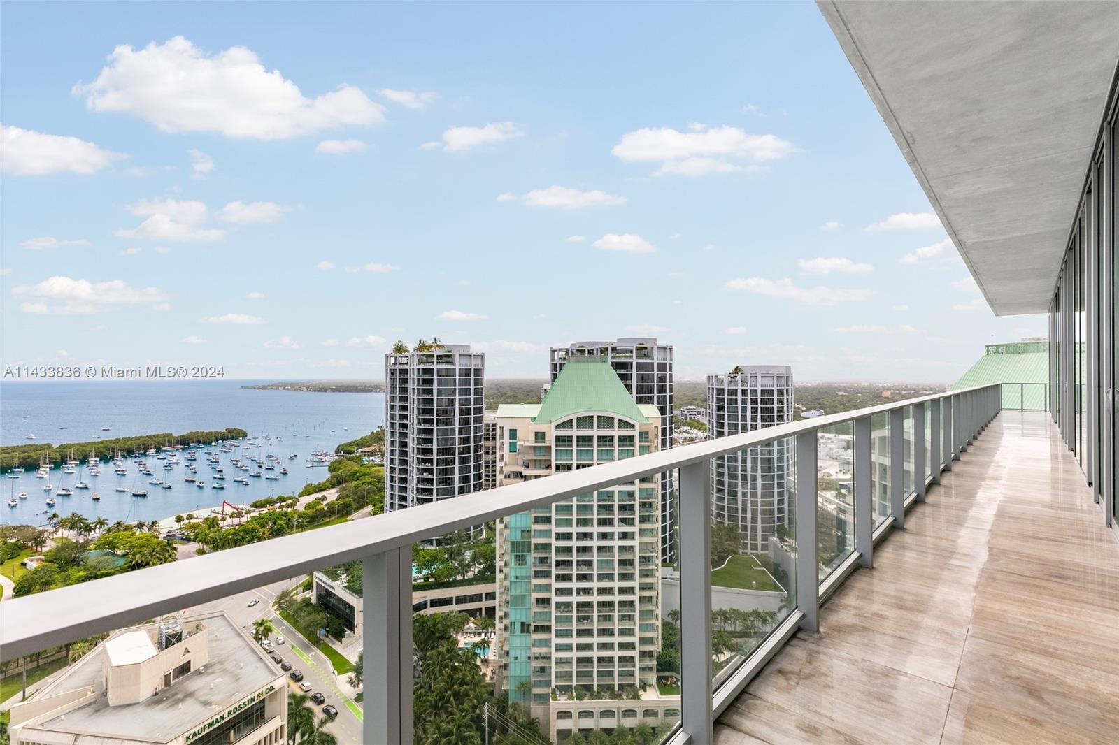 DINNER KEY - Residential