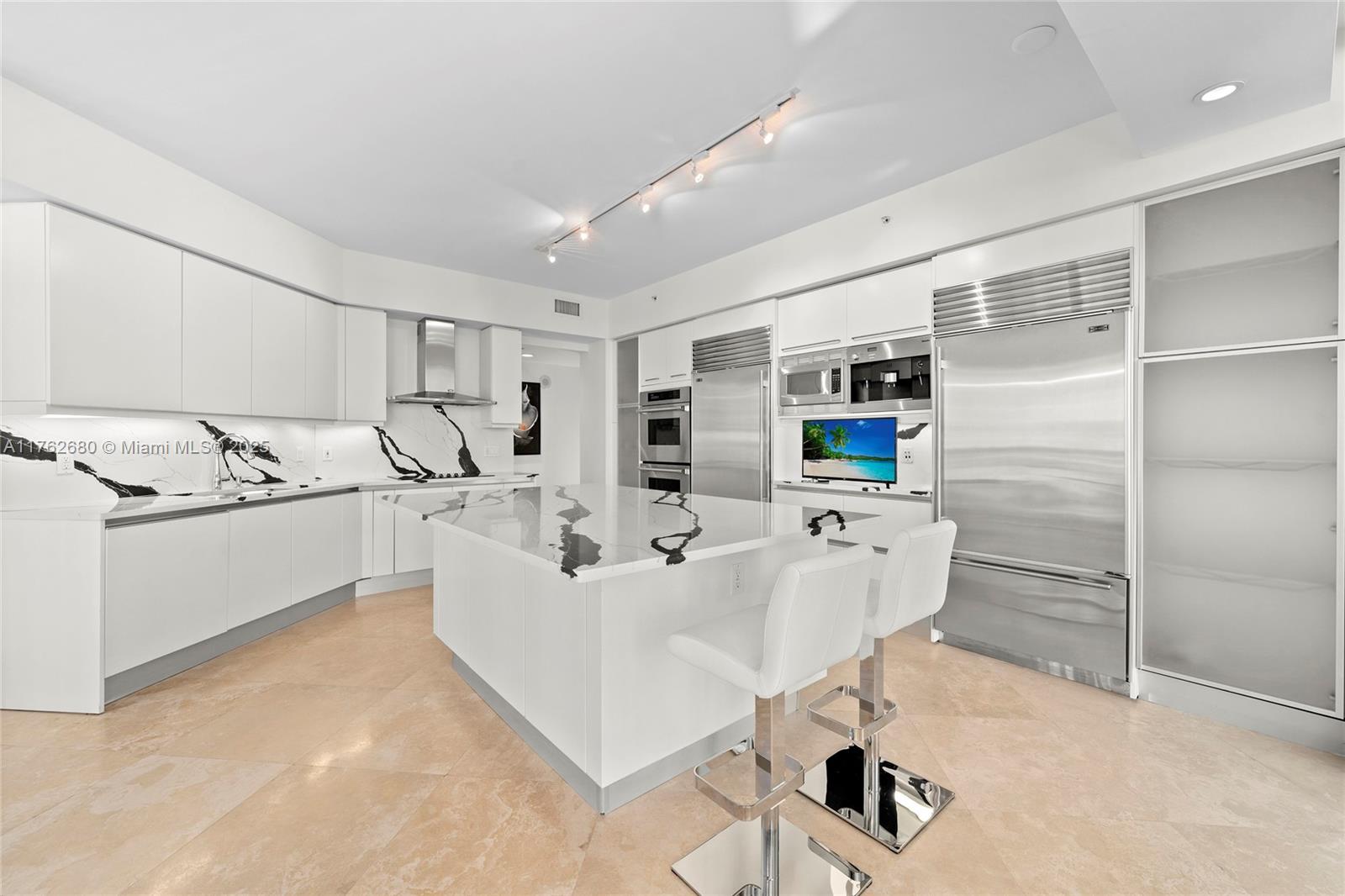 333 Las Olas Way 1610