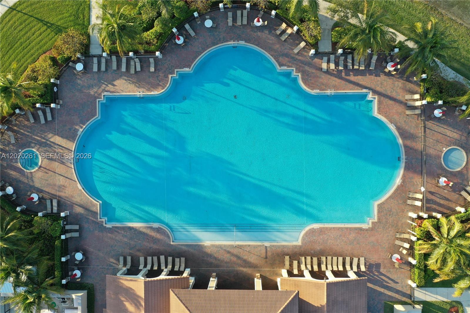 THE COURTS AT BAYSHORE II - Residential