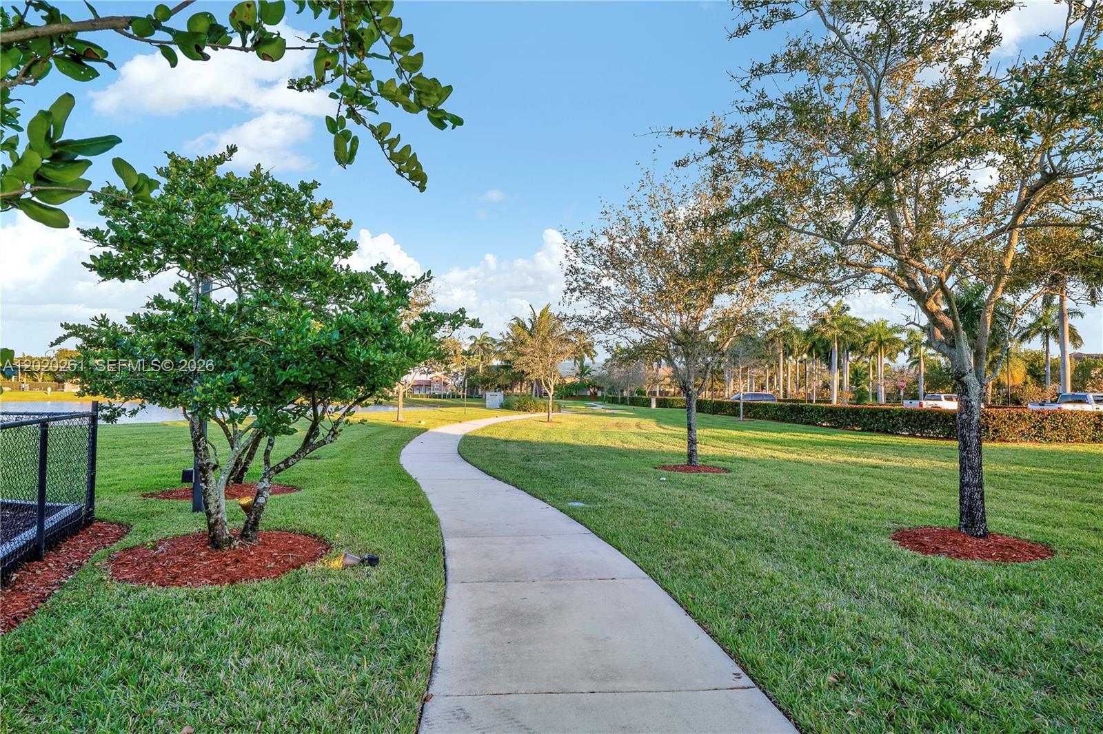 THE COURTS AT BAYSHORE II - Residential