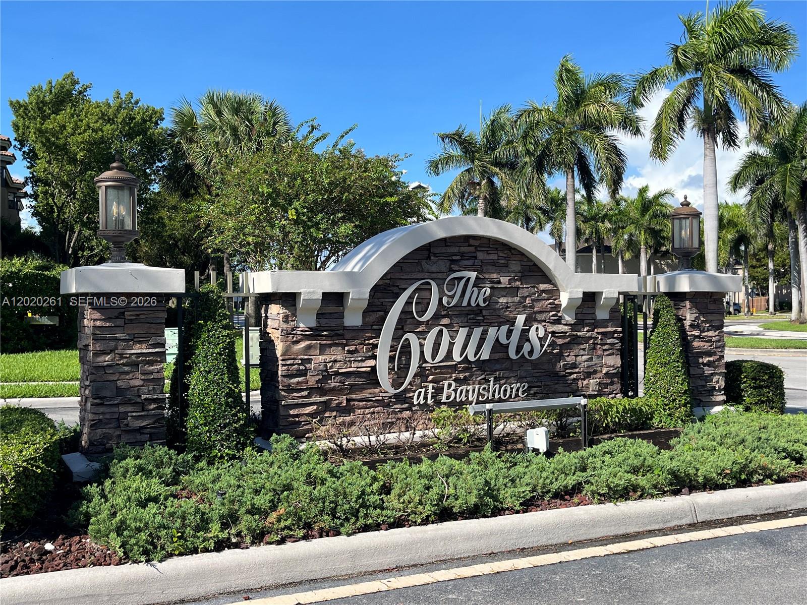 THE COURTS AT BAYSHORE II - Residential