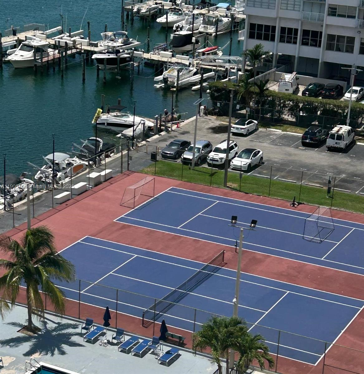 COMMODORE PLAZA CONDO - Residential