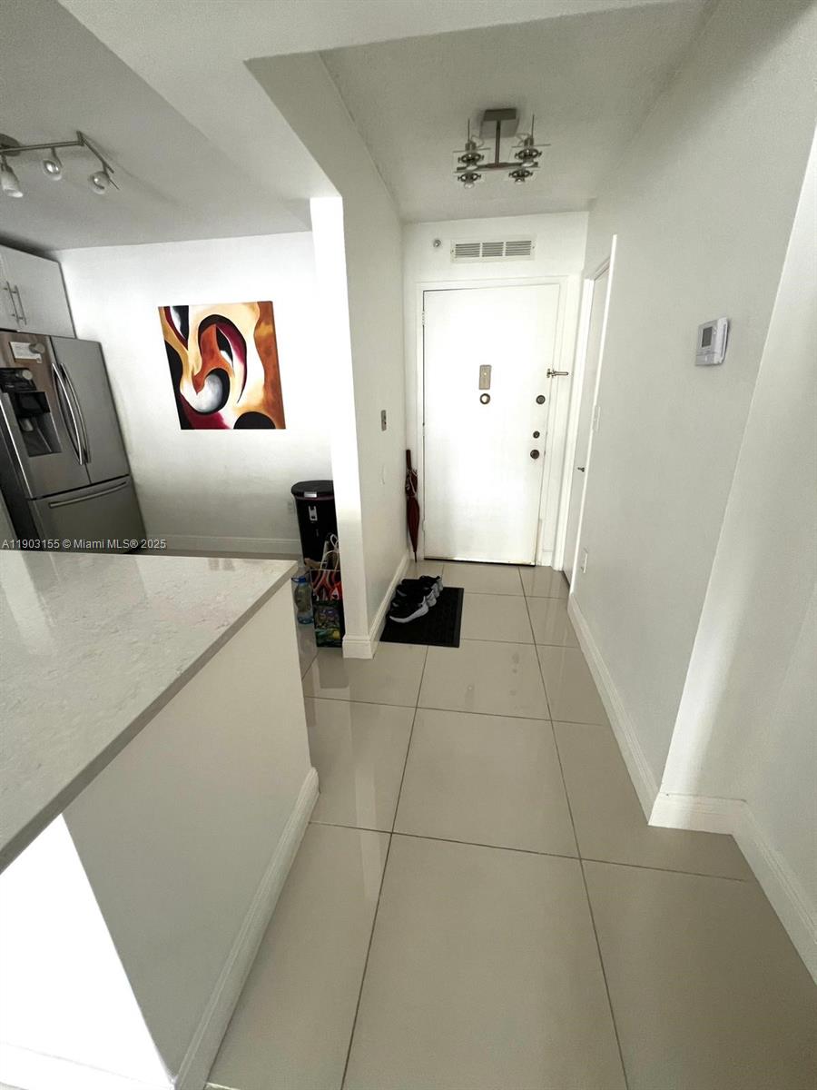 COMMODORE PLAZA CONDO - Residential