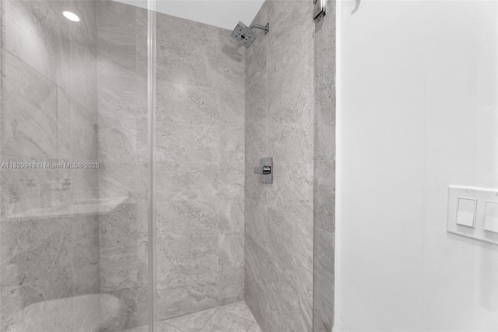 ARIA ON THE BAY CONDO - Residential Lease