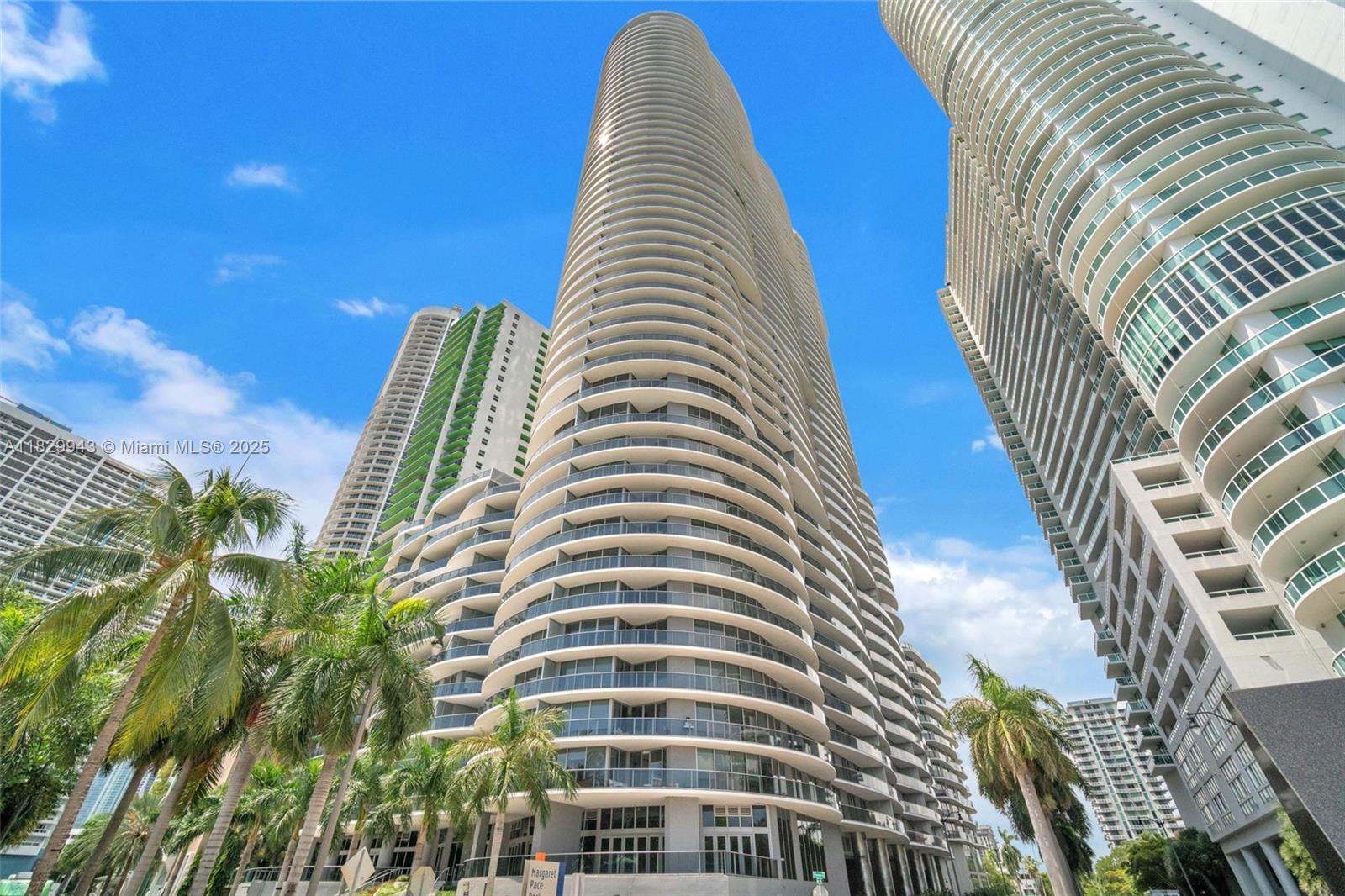 ARIA ON THE BAY CONDO - Residential Lease