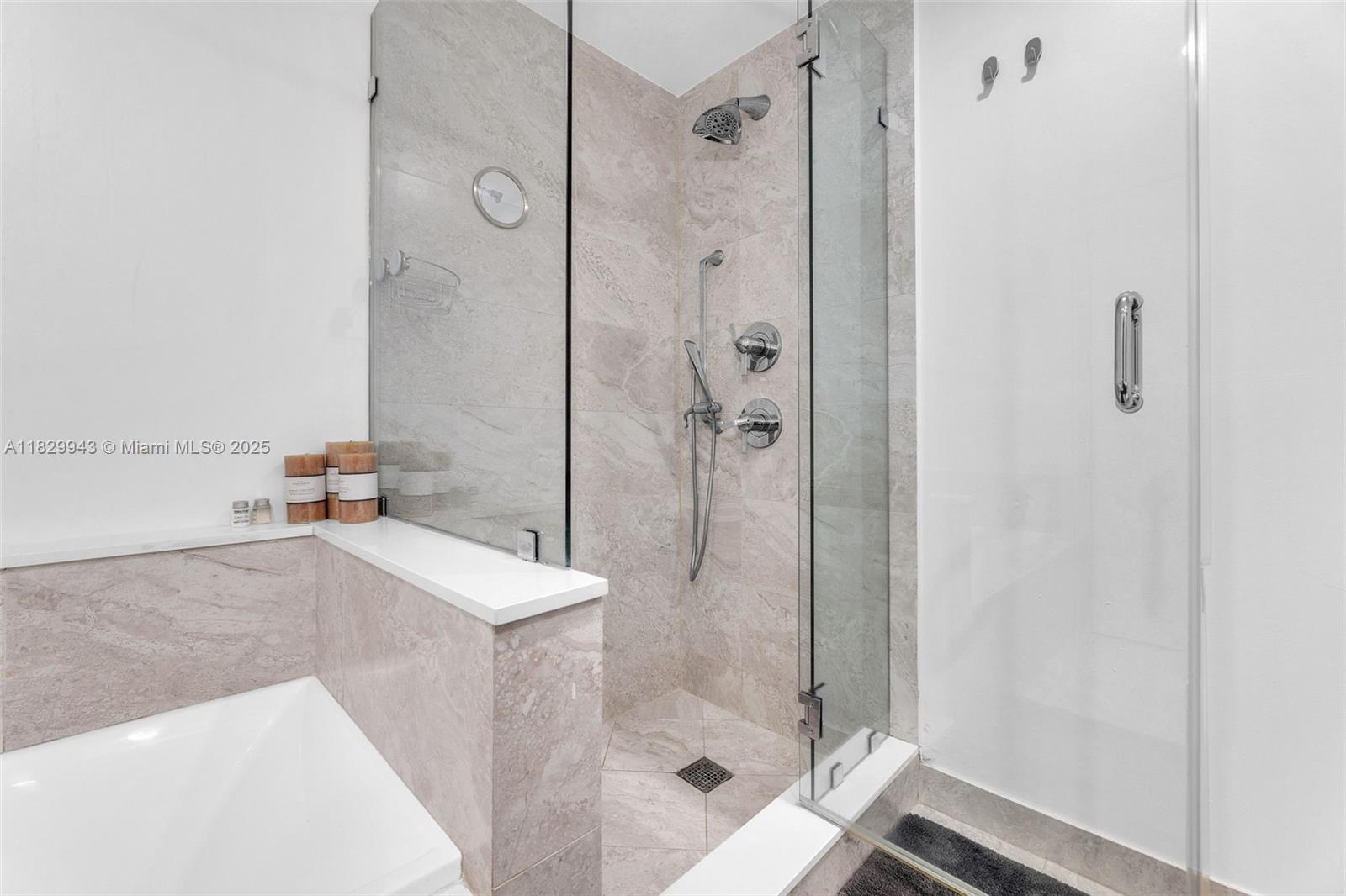 ARIA ON THE BAY CONDO - Residential Lease