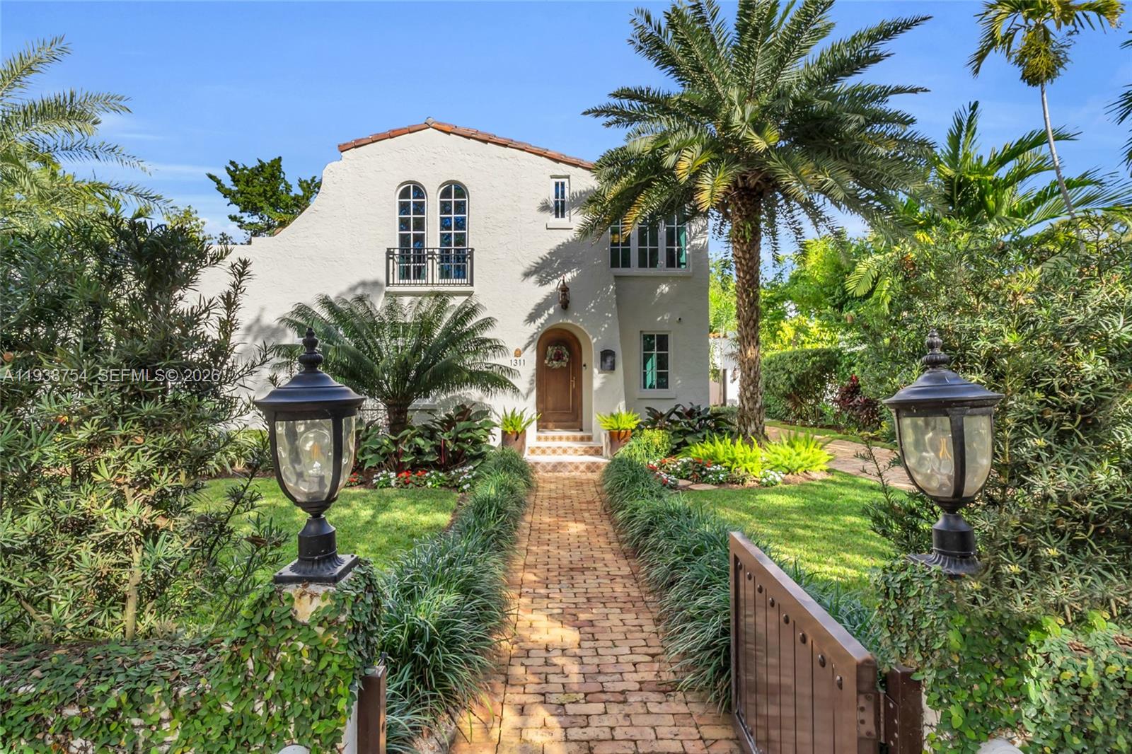 CORAL GABLES SEC E - Residential