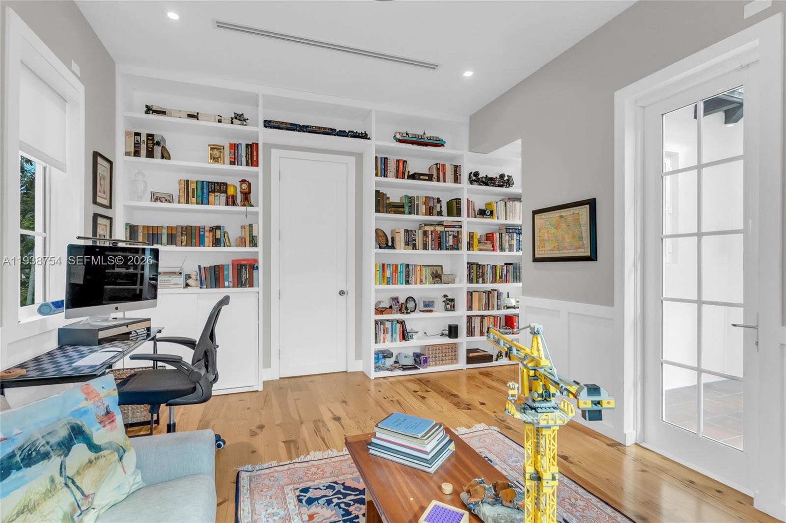 CORAL GABLES SEC E - Residential