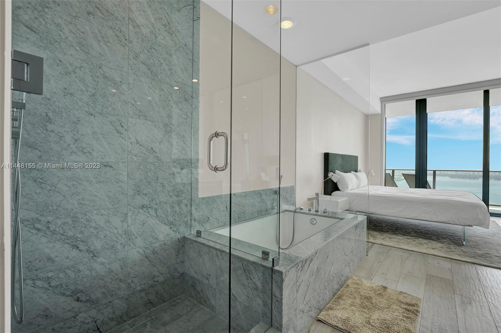 GRAN PARAISO CONDO - Residential