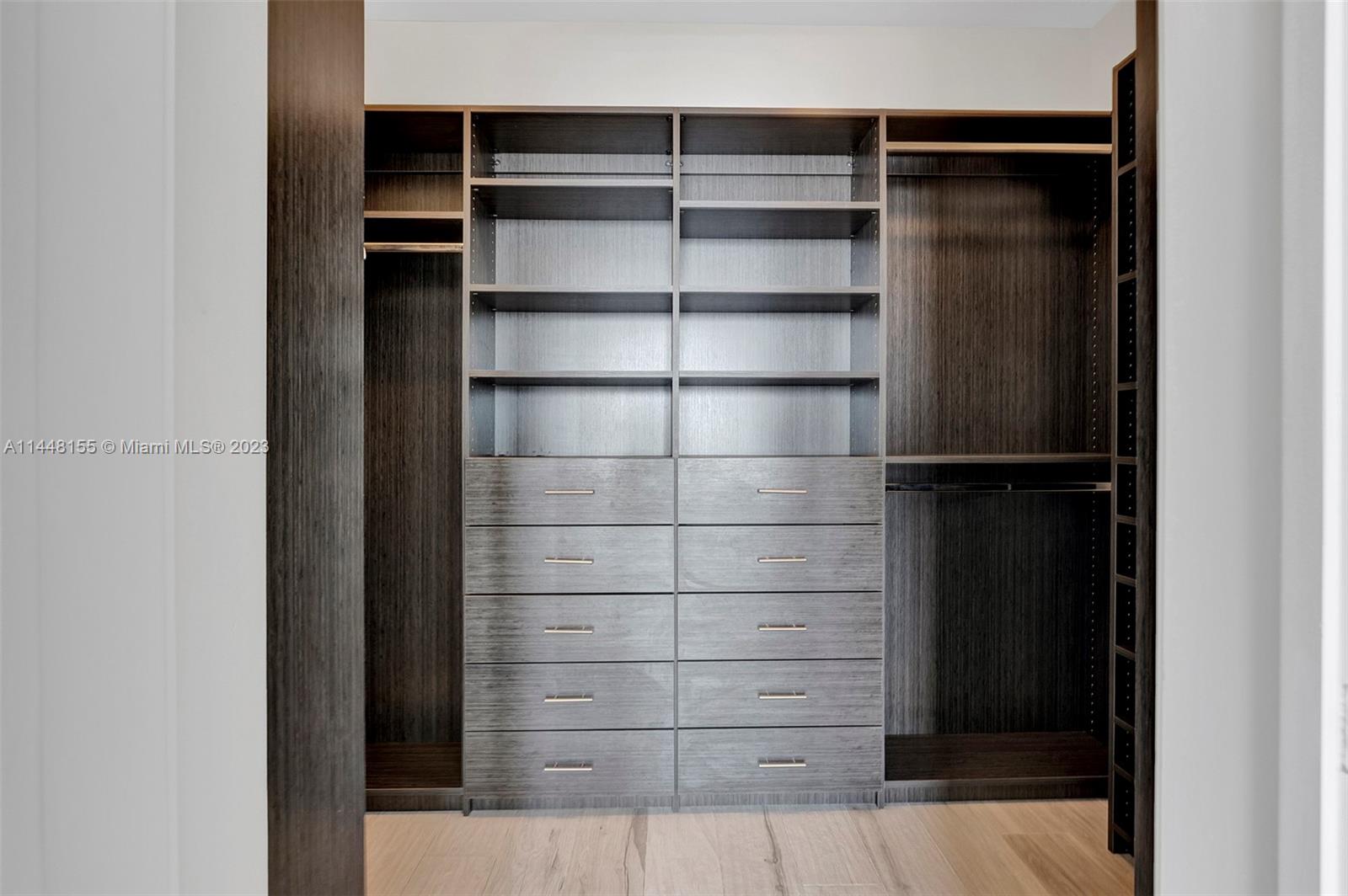 GRAN PARAISO CONDO - Residential