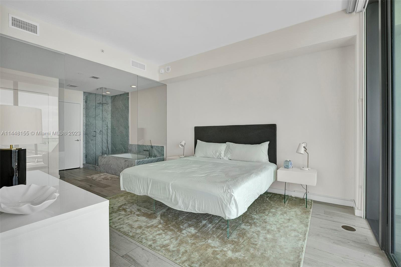 GRAN PARAISO CONDO - Residential