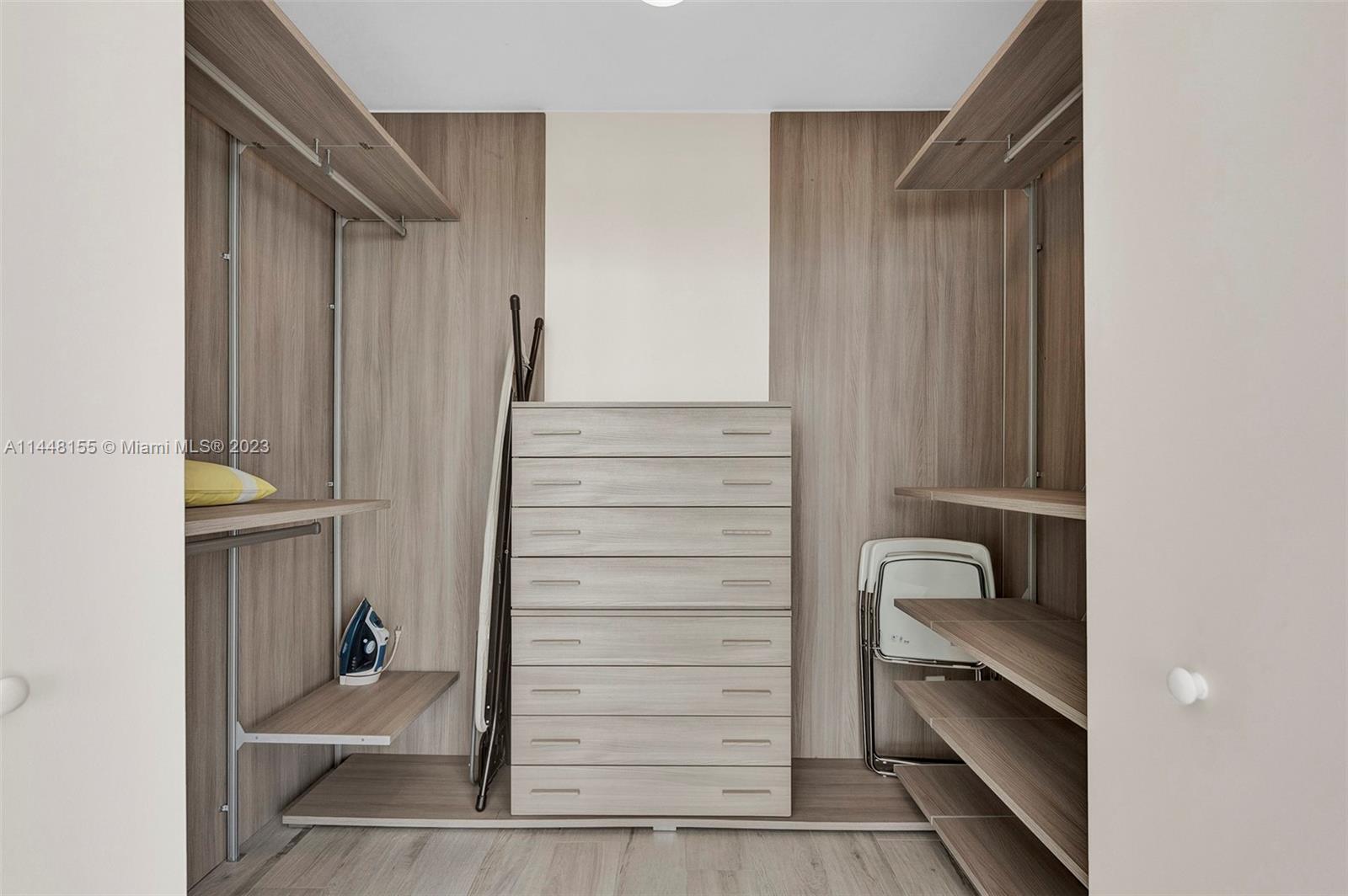 GRAN PARAISO CONDO - Residential