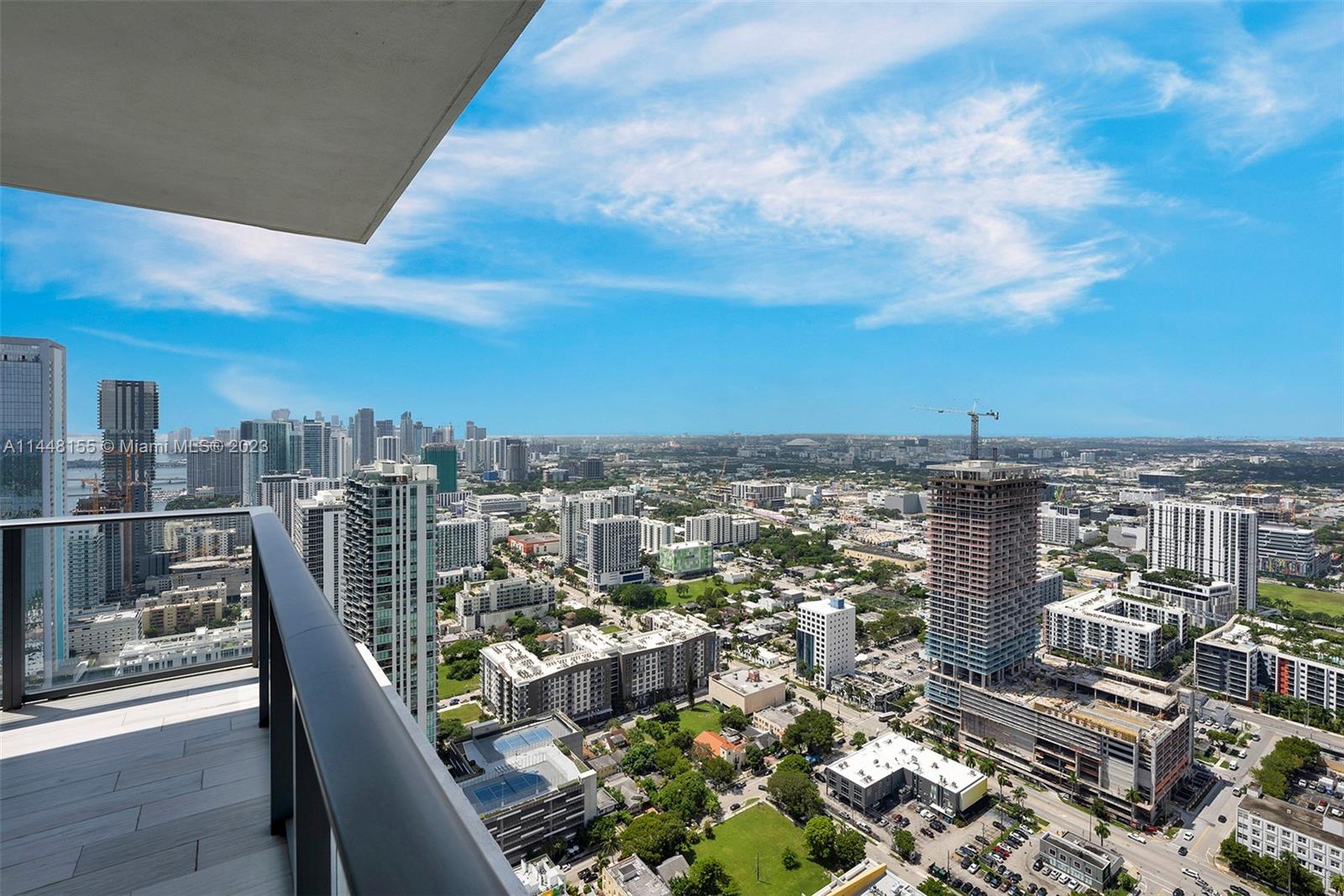 GRAN PARAISO CONDO - Residential