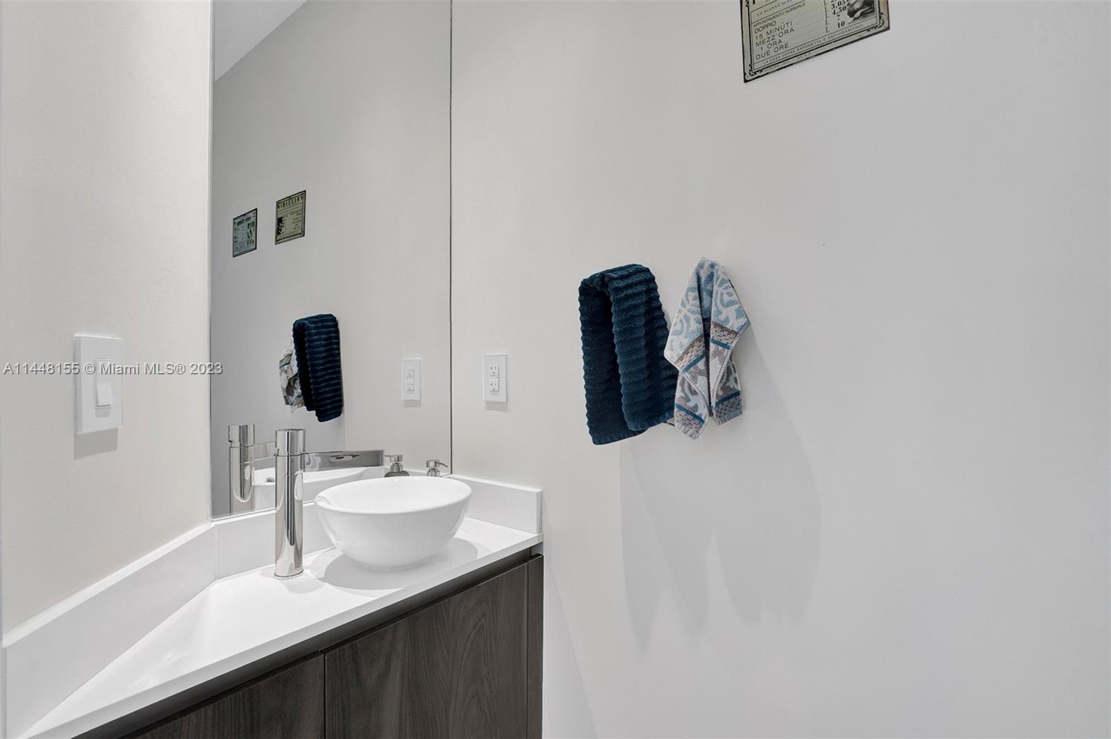 GRAN PARAISO CONDO - Residential