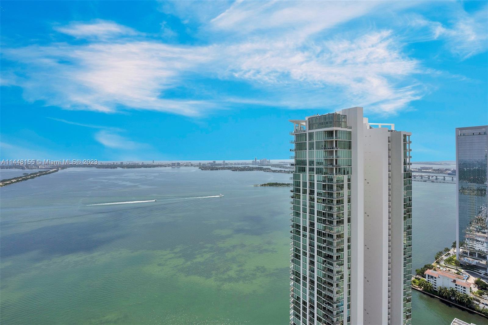 GRAN PARAISO CONDO - Residential