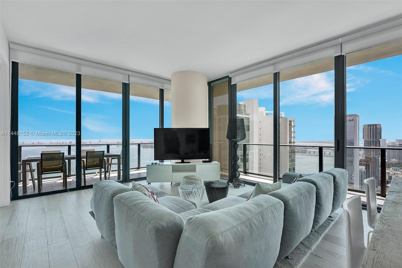 GRAN PARAISO CONDO - Residential