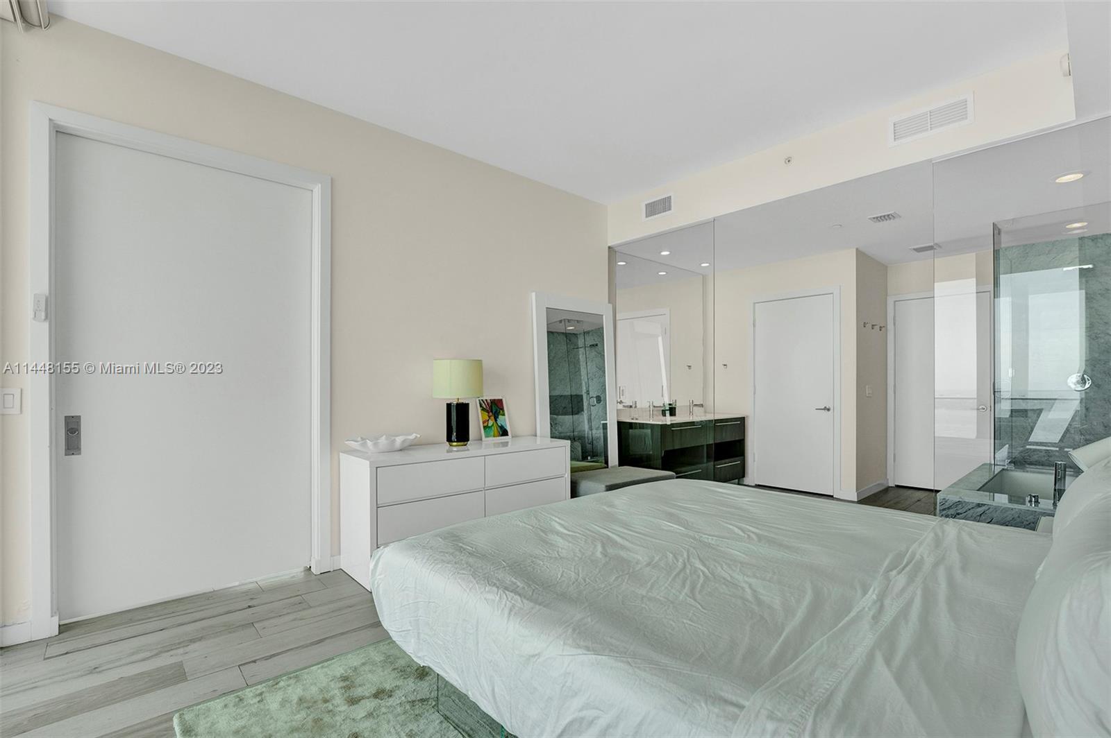 GRAN PARAISO CONDO - Residential