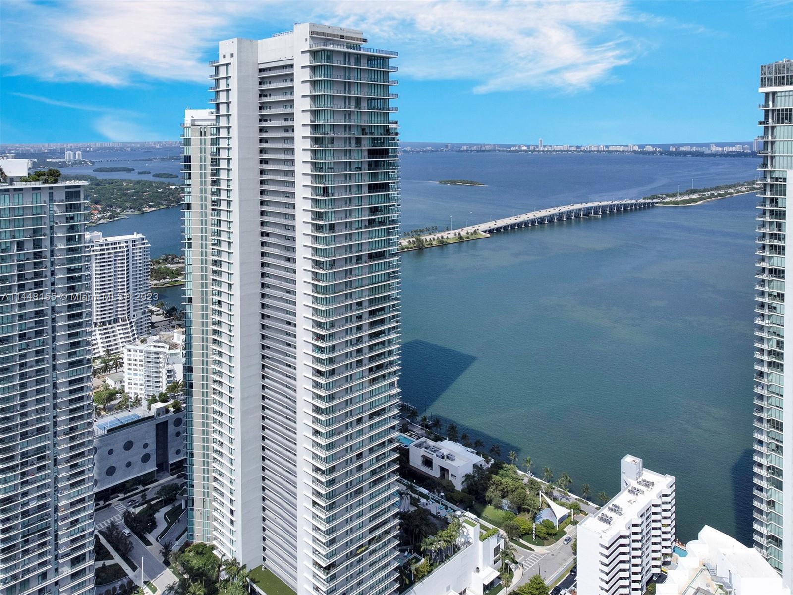 GRAN PARAISO CONDO - Residential