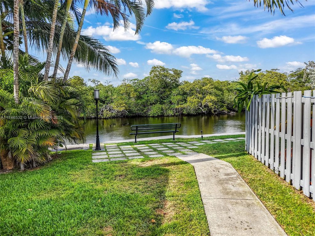 Photo of 1967 NE 15th Ave #1967, Fort Lauderdale, FL 33305 (MLS # A11746532)