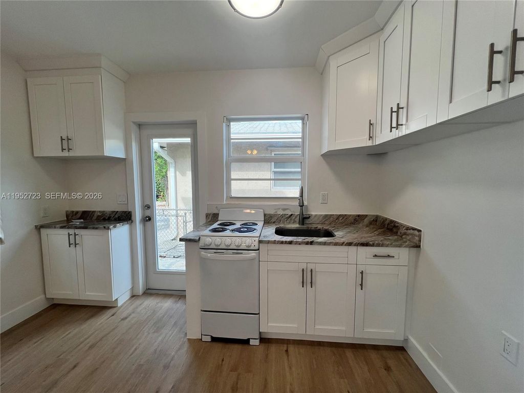 Photo of 522 N J St #522, Lake Worth, FL 33460 (MLS # A11952723)