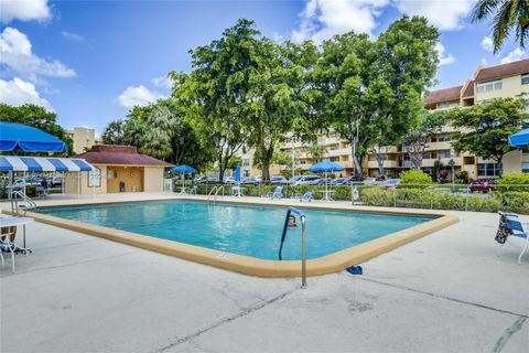 Condominium in Lauderhill FL 3821 Environ Blvd Blvd 26.jpg