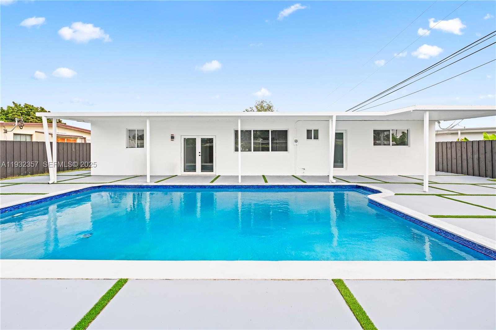 WESTWOOD LAKE 2ND ADDN - Residential