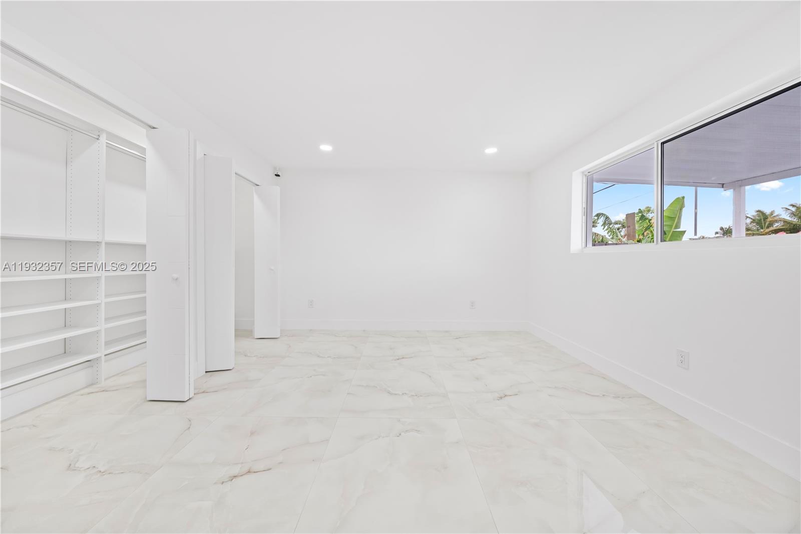 WESTWOOD LAKE 2ND ADDN - Residential