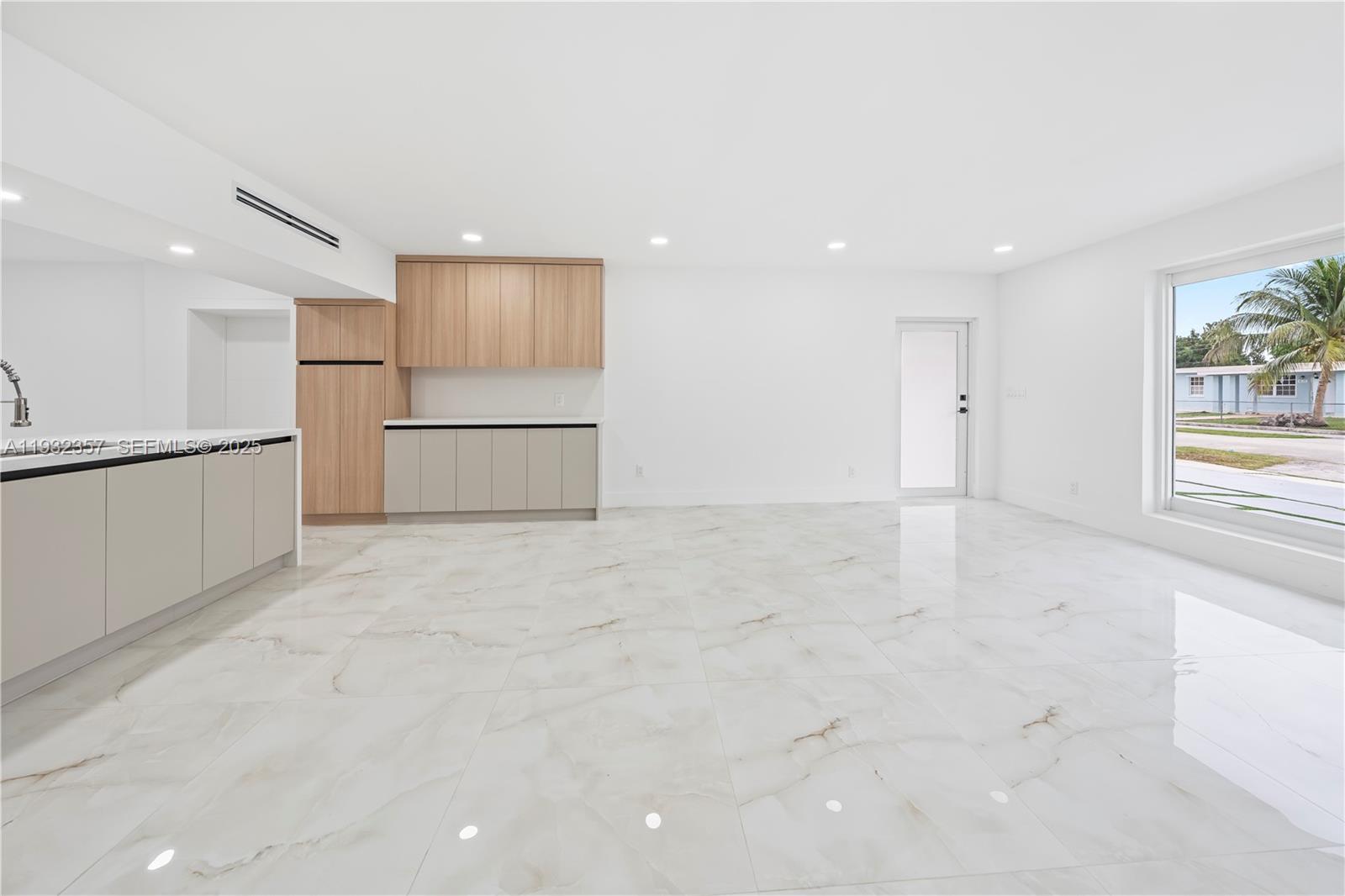 WESTWOOD LAKE 2ND ADDN - Residential