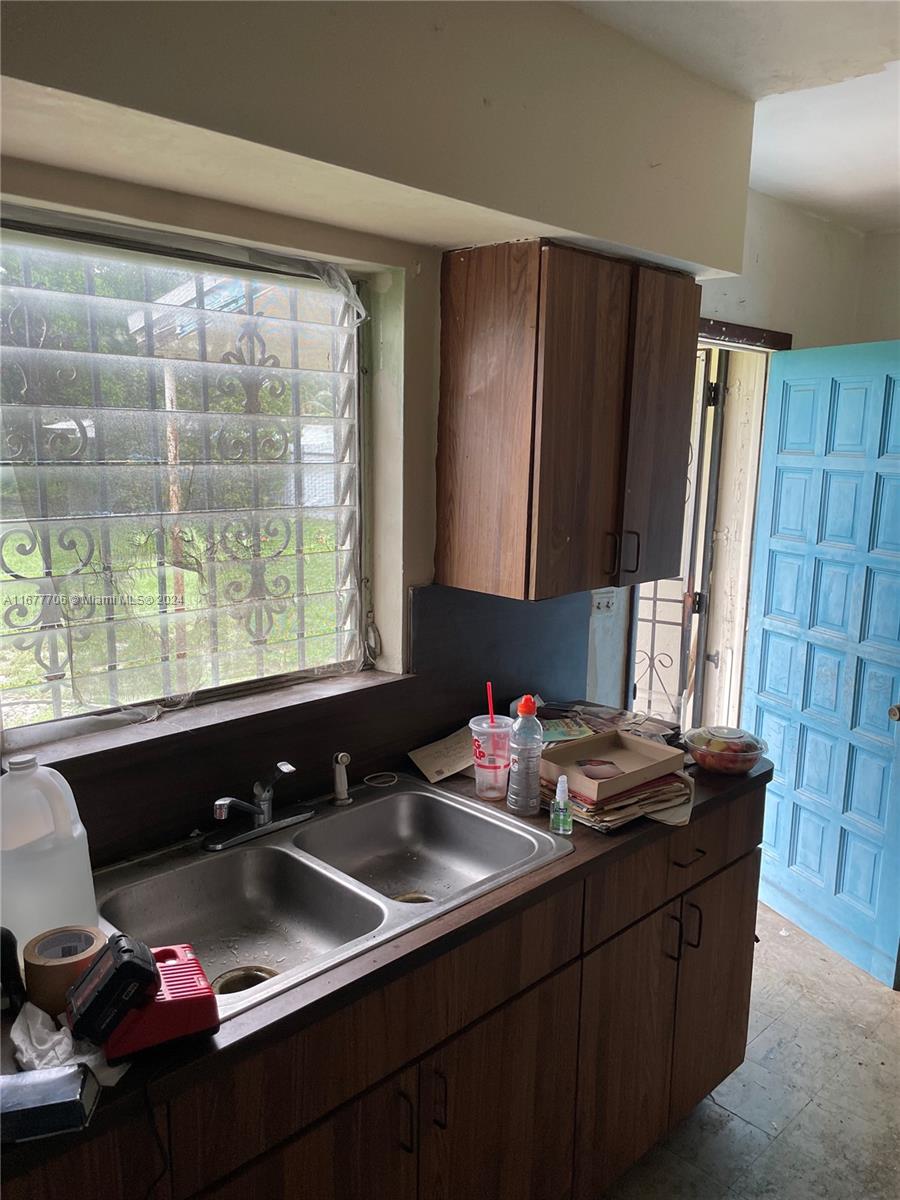 PINE TREE PARK 1ST ADDN - Residential