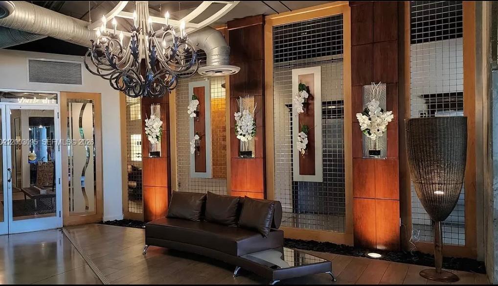 NEO CONDO - Residential Lease