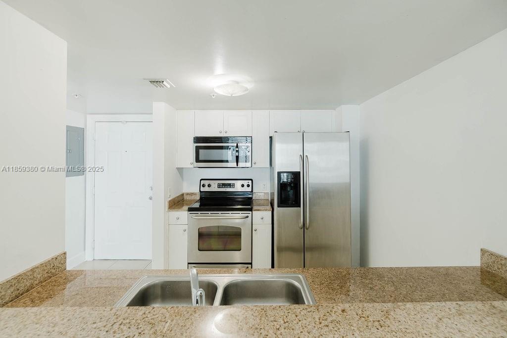 60 NW 37th Ave 405