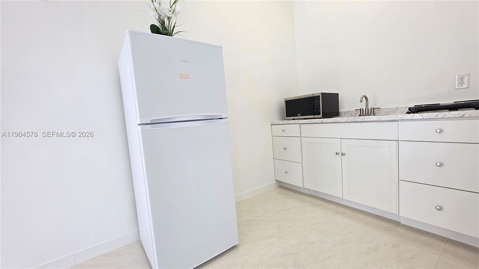 MILON VENTURE - Residential Lease