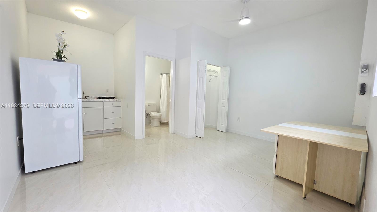 MILON VENTURE - Residential Lease