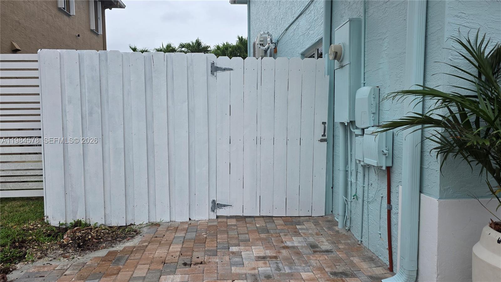 MILON VENTURE - Residential Lease