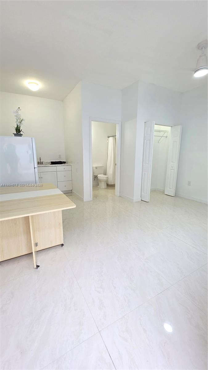 MILON VENTURE - Residential Lease