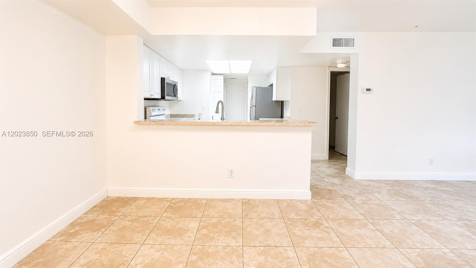 VISCONTI CONDO - Residential