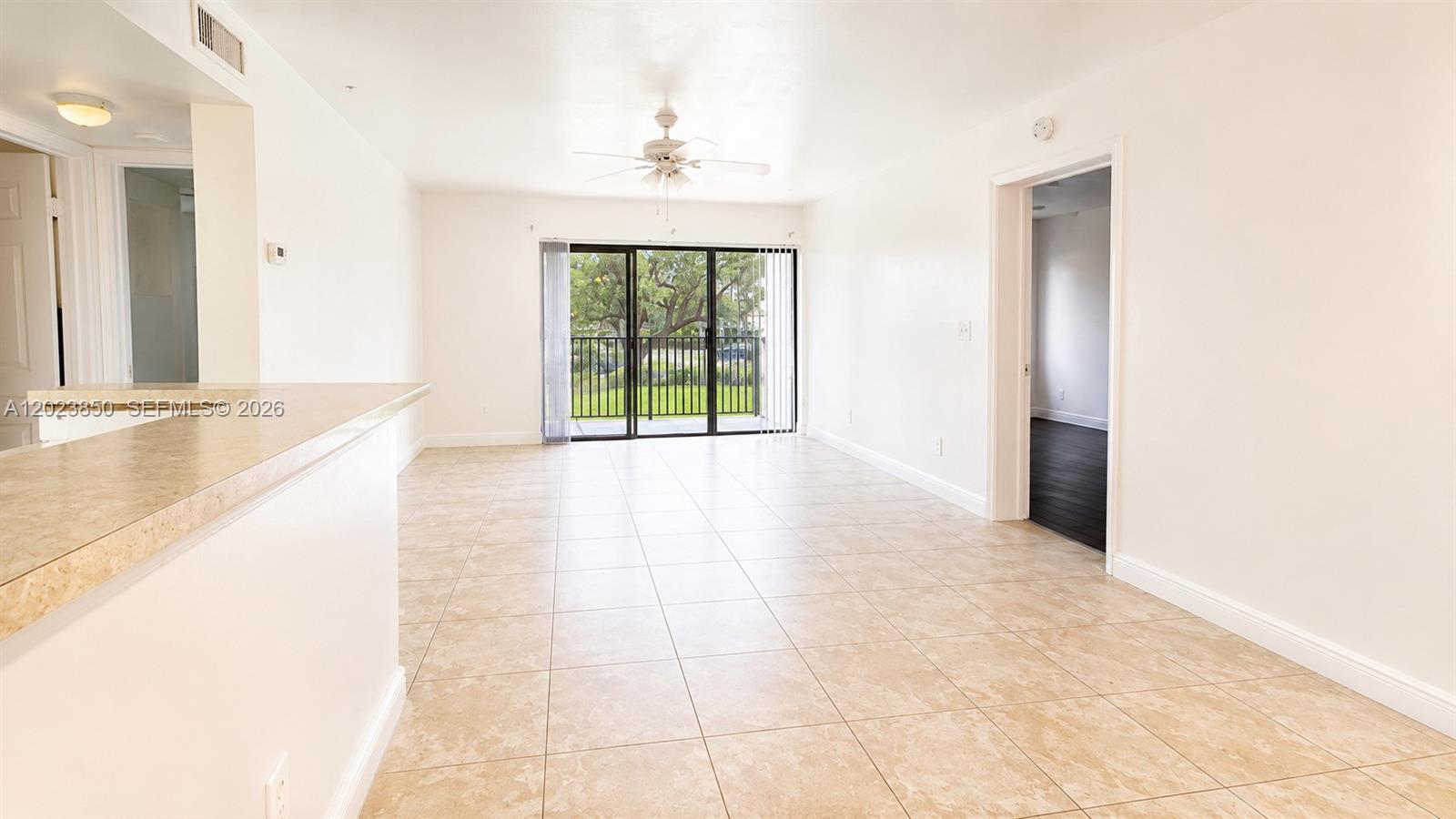 VISCONTI CONDO - Residential