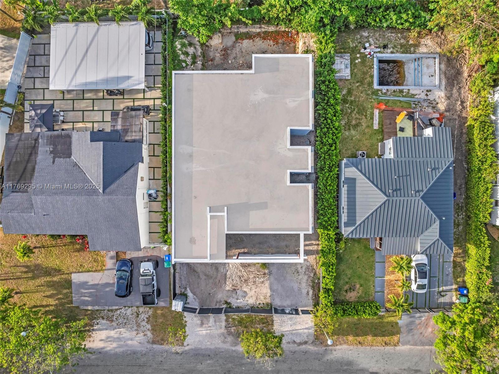 BRENTWOOD - Residential