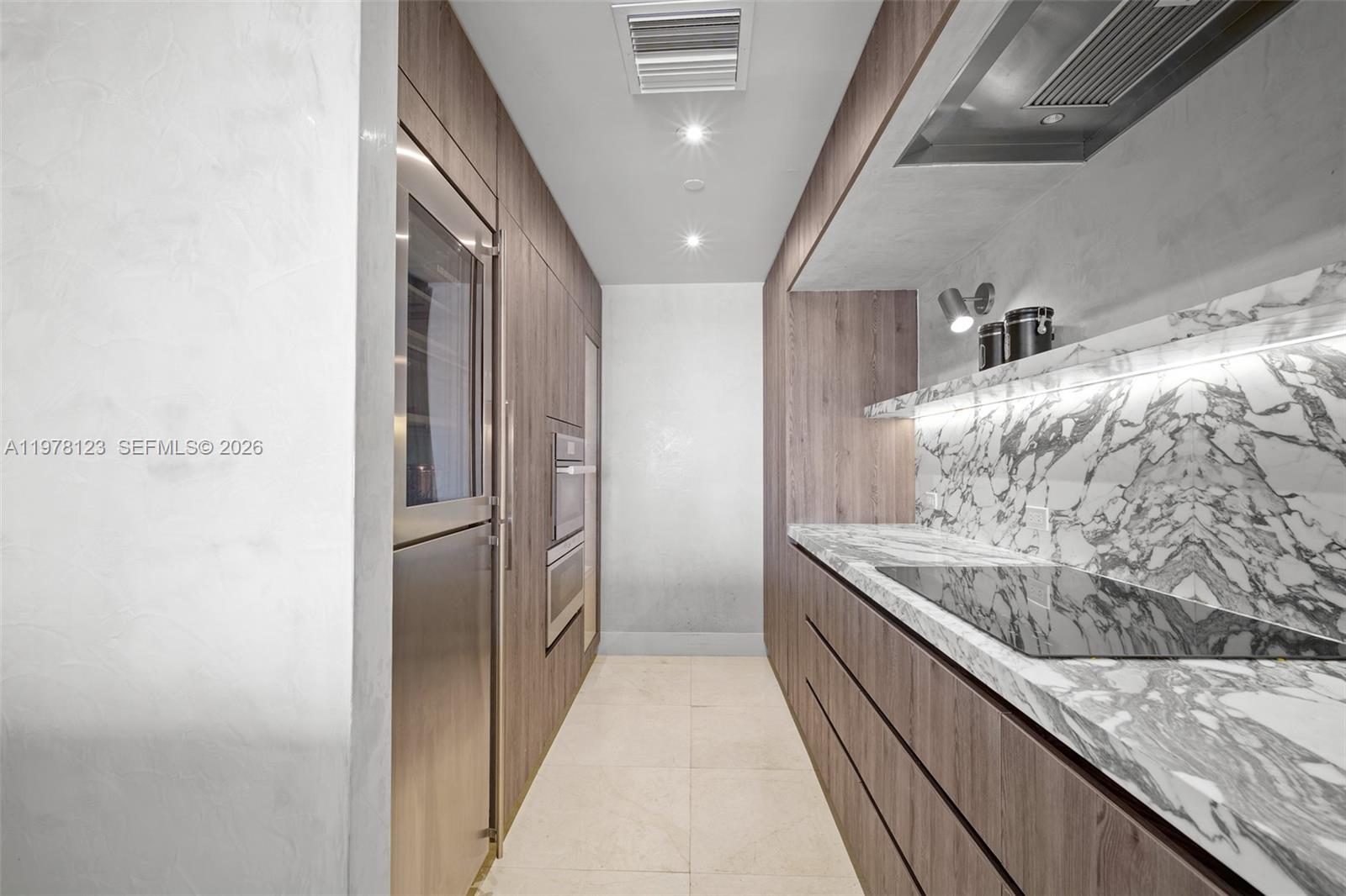 BAYVIEW FISHER ISL CONDO - Residential