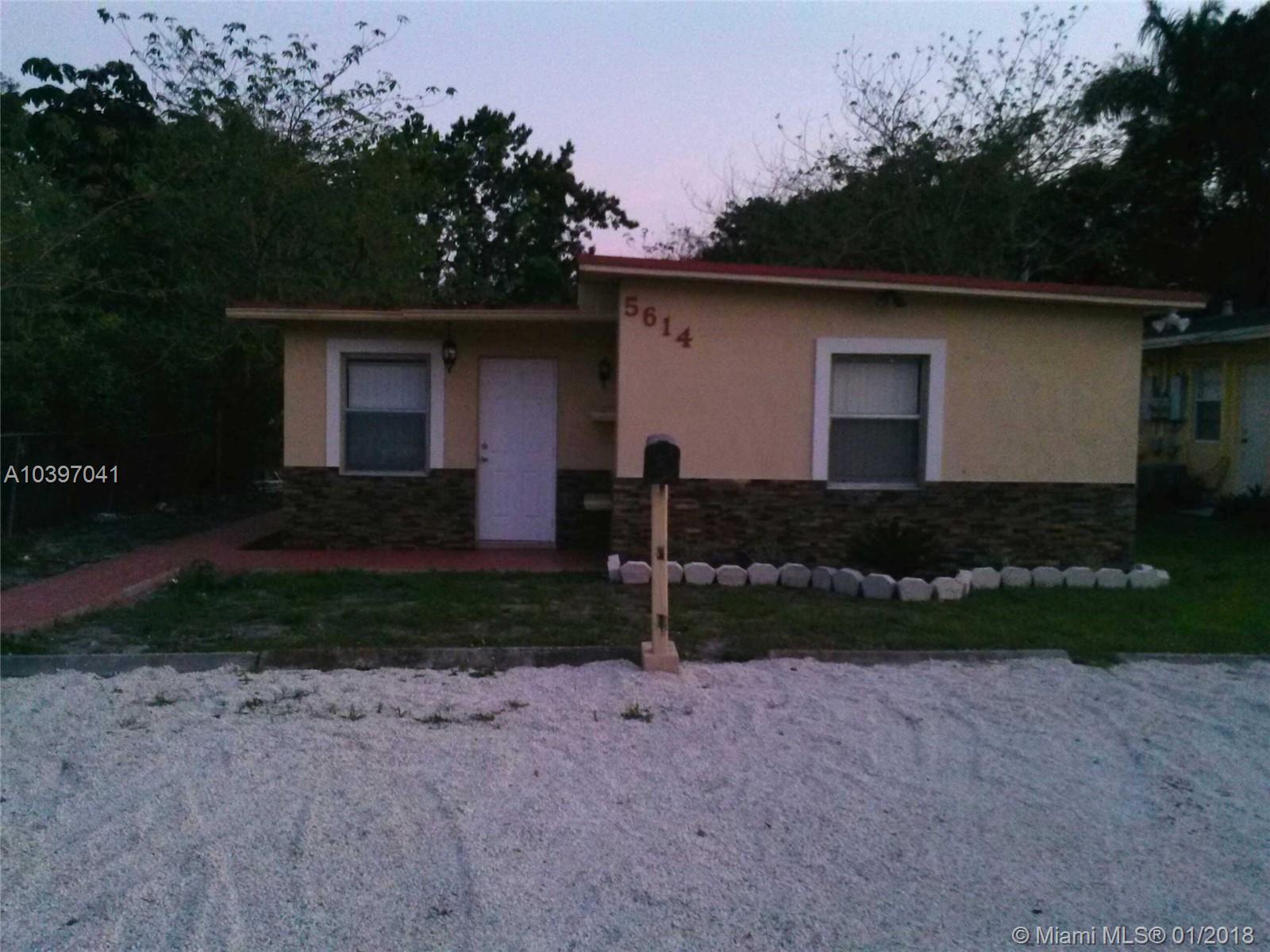 HOLLYWOOD BEACH GARDENS 1 - Residential Lease