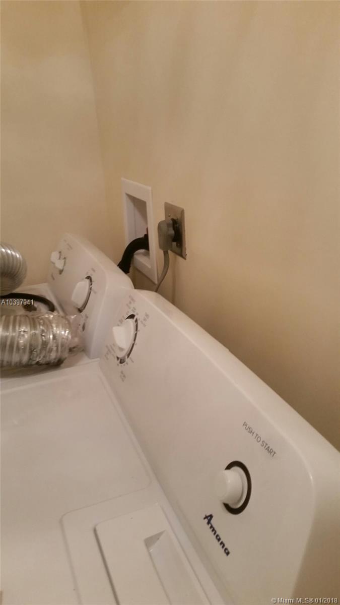 HOLLYWOOD BEACH GARDENS 1 - Residential Lease