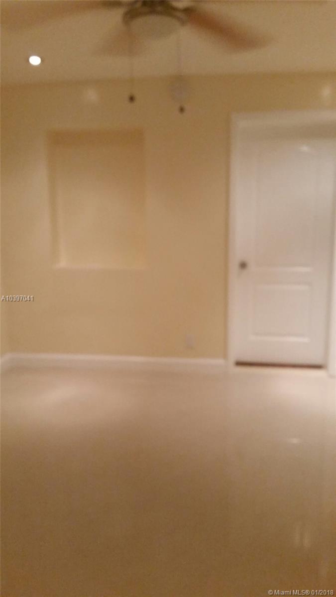 HOLLYWOOD BEACH GARDENS 1 - Residential Lease