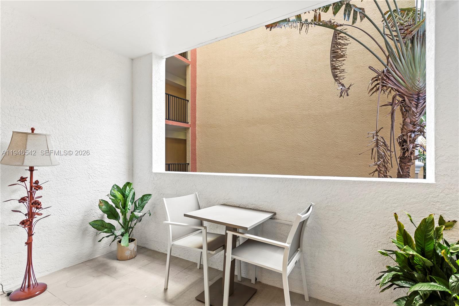 PORTO BELLAGIO CONDO - Residential