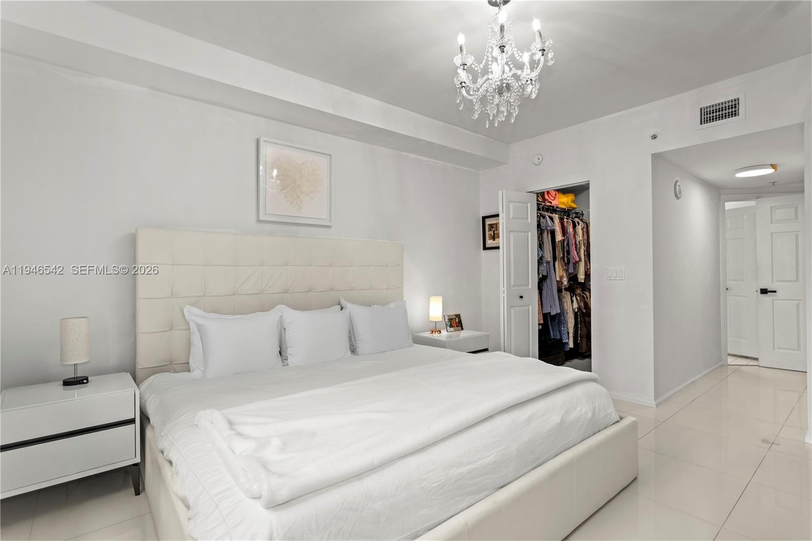 PORTO BELLAGIO CONDO - Residential