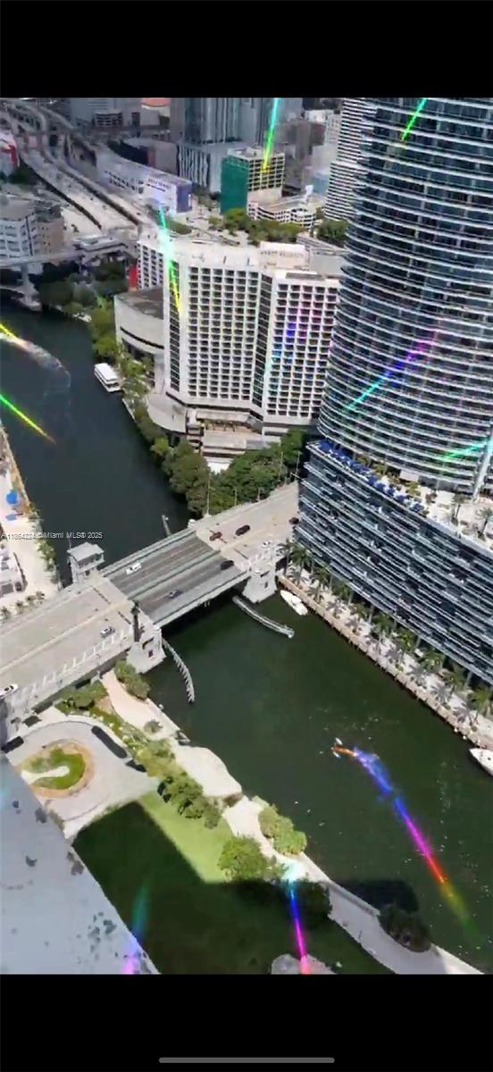 475 Brickell Ave 4910