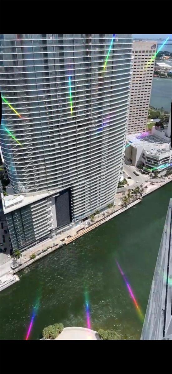 ICONBRICKELL CONDO NO 1 - Residential
