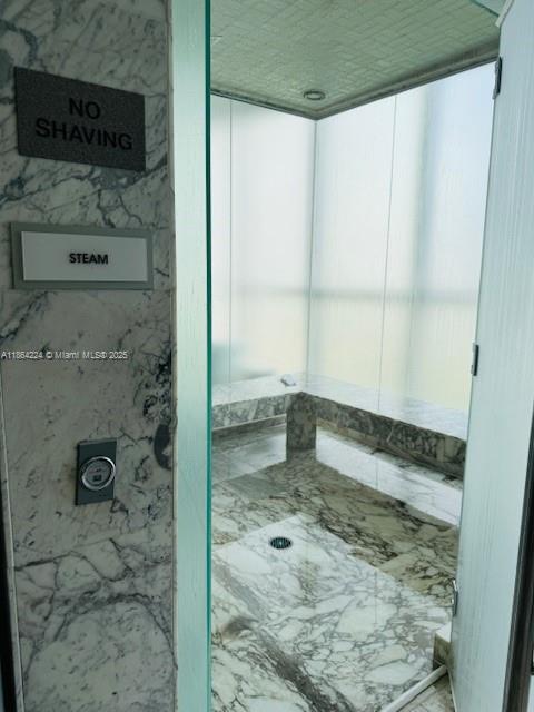 ICONBRICKELL CONDO NO 1 - Residential