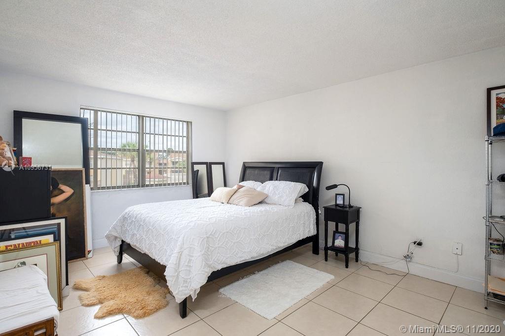 DORAL GARDENS CONDO - Residential